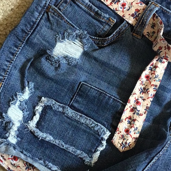 LC Lauren Conrad Jean shorts, size 10 - Picture 3 of 8